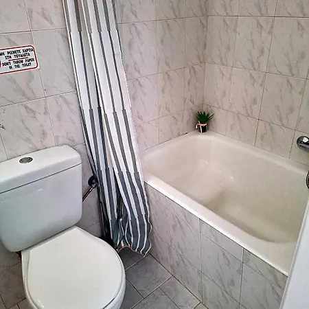 Hotel Flora & 3*